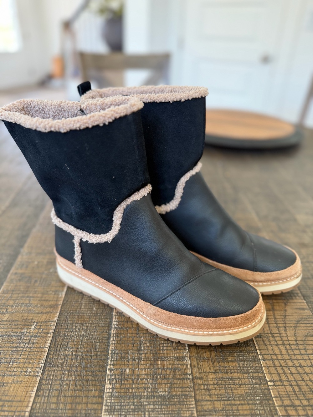 Toms Black & Tan Faux-Shearling Winter Boots